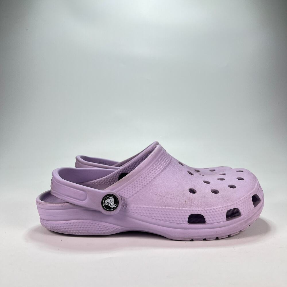 Crocs Classic Clog Lavender Comfort Casual Slip On Shoes 10001 Women's Size 7 - Picture 1 of 9